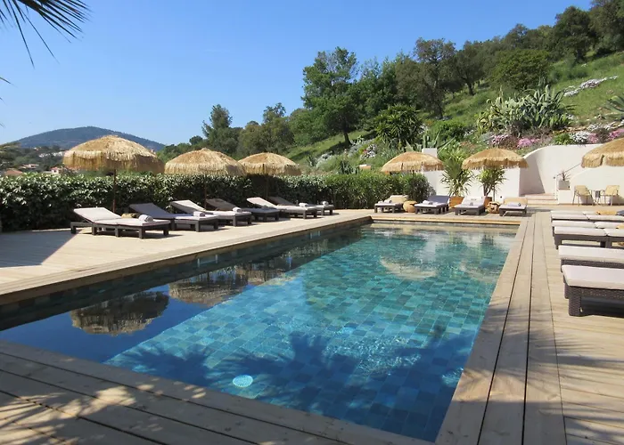 Villa Tricoli B&B avec Piscine